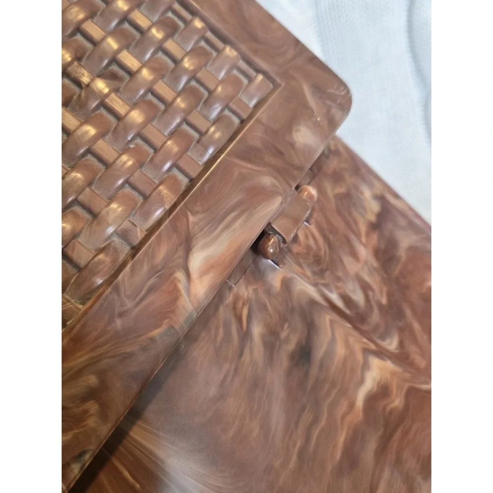 Brown Plastic Sewing Caddy w\ Handle, Magnetic Needle Holder & Organizer Vintage